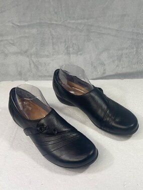 Dansko womens size 10 black loafers leather heel size 1.5" pre-owned